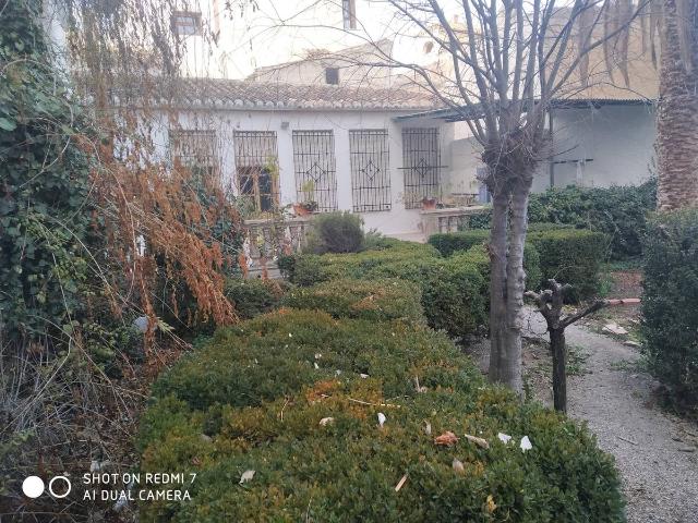 Casa chalet en Venta en Baza
