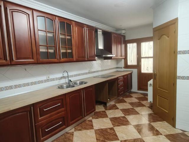 Casa chalet en Venta en Baza