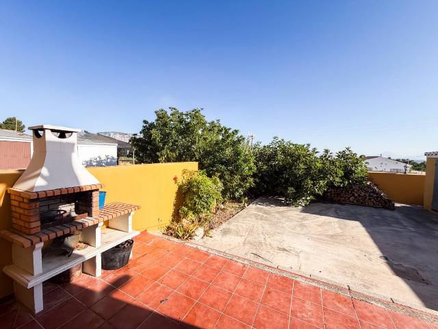 Casa chalet en Venta en Baza