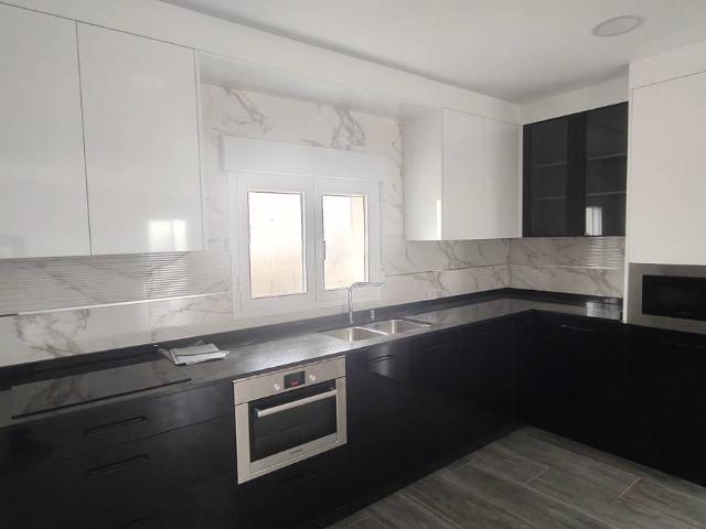 Casa chalet en Venta en Baza