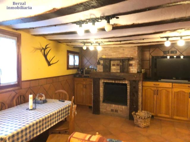 Casa chalet en Venta en Baños de Río Tobía