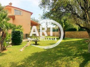 Casa chalet en Venta en Benaguasil