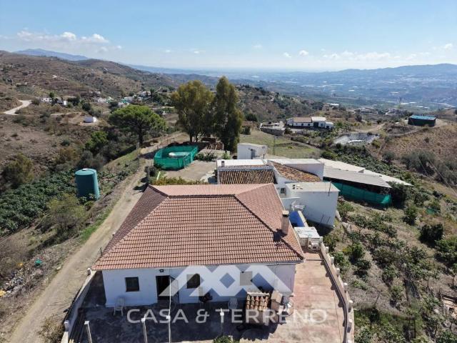 Casa chalet en Venta en Benamargosa