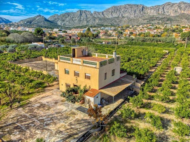 Casa chalet en Venta en Beniarbeig