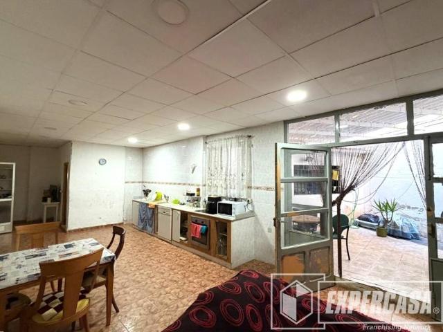 Casa chalet en Venta en Benifaió