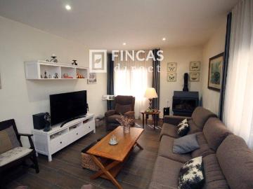 Casa chalet en Venta en Benifallet