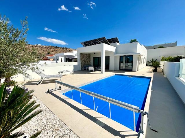 Casa chalet en Venta en Benijófar