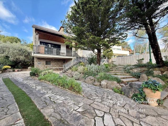 Casa chalet en Venta en Begues
