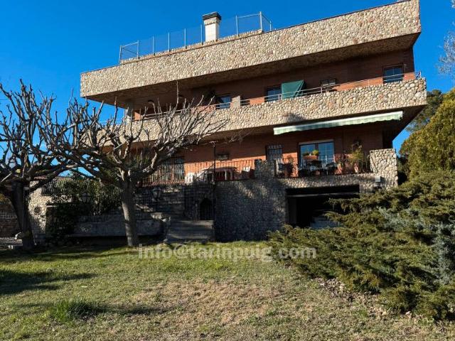Casa chalet en Venta en Begues