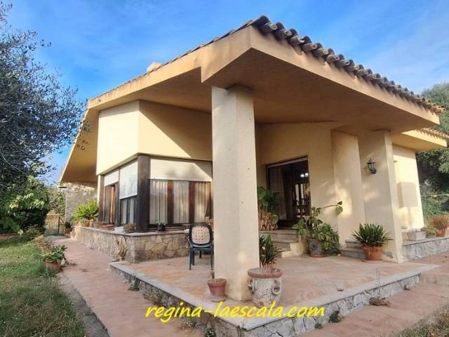 Casa chalet en Venta en Bellcaire d'Empordà