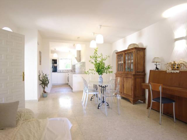 Casa chalet en Venta en Bello Horizonte Lindasol