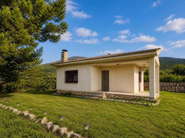 Casa chalet en Venta en Berzosa del Lozoya