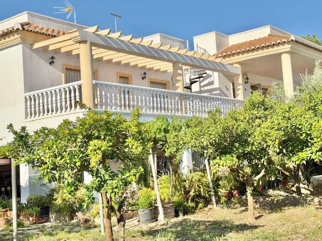 Casa chalet en Venta en Berja