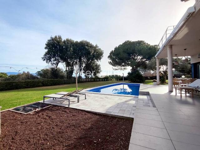 Casa chalet en Venta en Bescanó