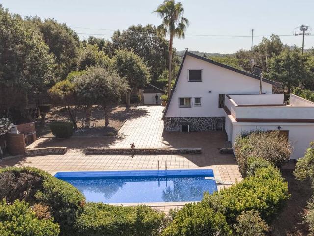 Casa chalet en Venta en Bescanó