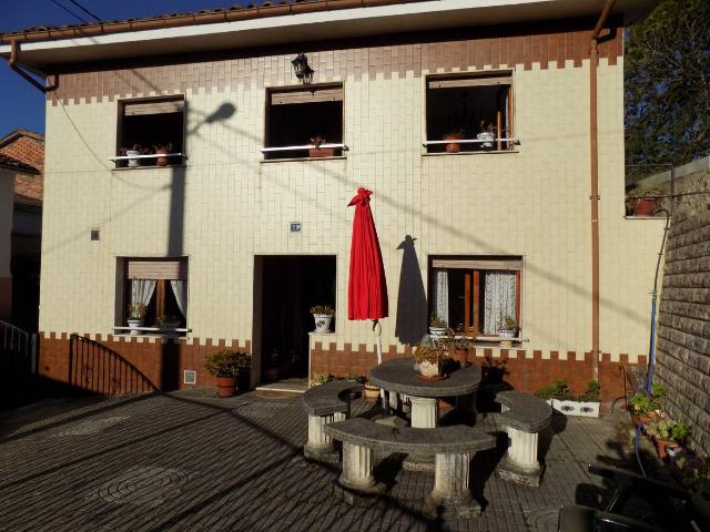 Casa chalet en Venta en Bimenes