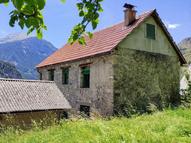 Casa chalet en Venta en Bielsa