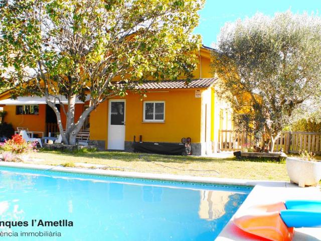 Casa chalet en Venta en Bigues i Riells del Fai