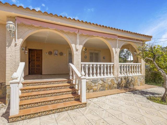 Casa chalet en Venta en Bonalba Cotoveta