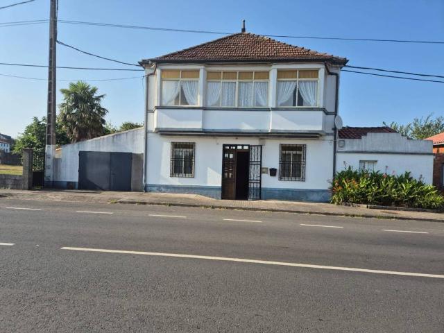 Casa chalet en Venta en Boimorto
