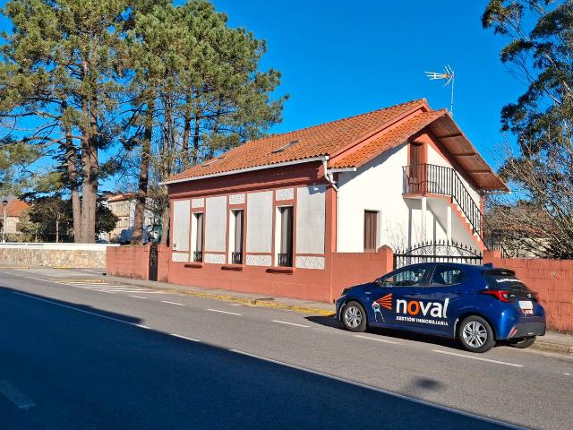 Casa chalet en Venta en Boiro
