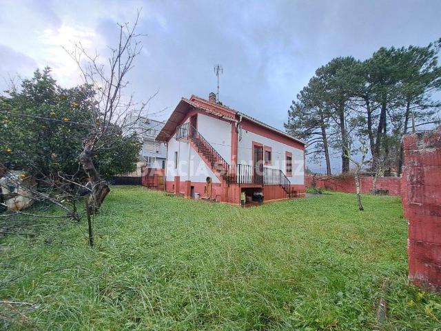 Casa chalet en Venta en Boiro