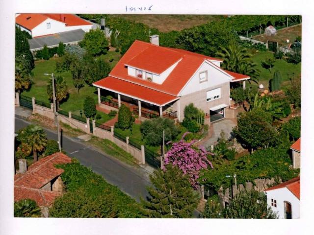 Casa chalet en Venta en Boqueixón