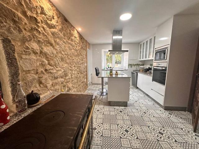 Casa chalet en Venta en Boqueixón