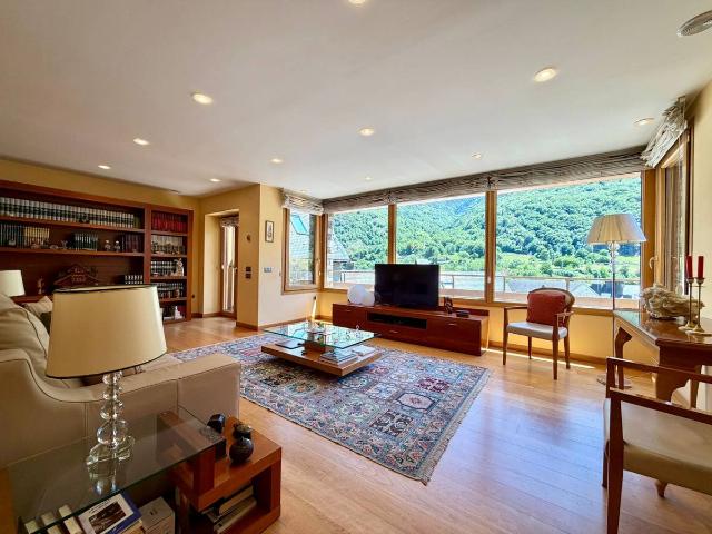 Casa chalet en Venta en Bossòst