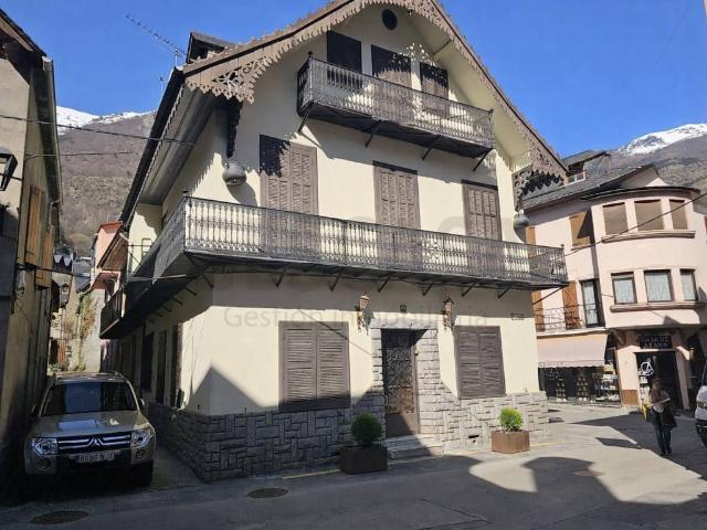 Casa chalet en Venta en Bossòst