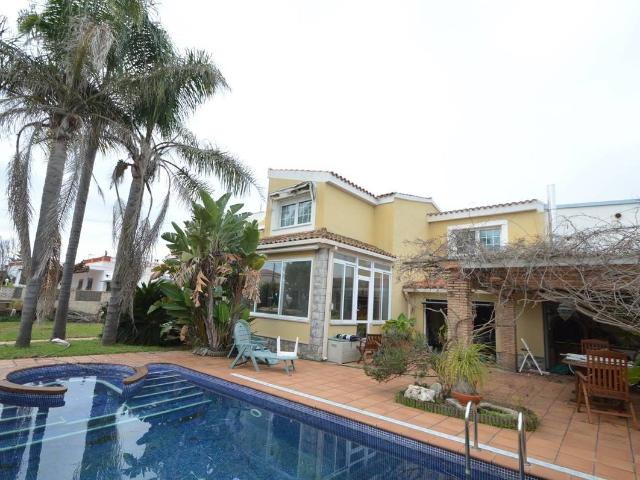 Casa chalet en Venta en Boverals Saldonar