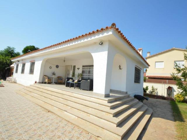 Casa chalet en Venta en Boverals Saldonar