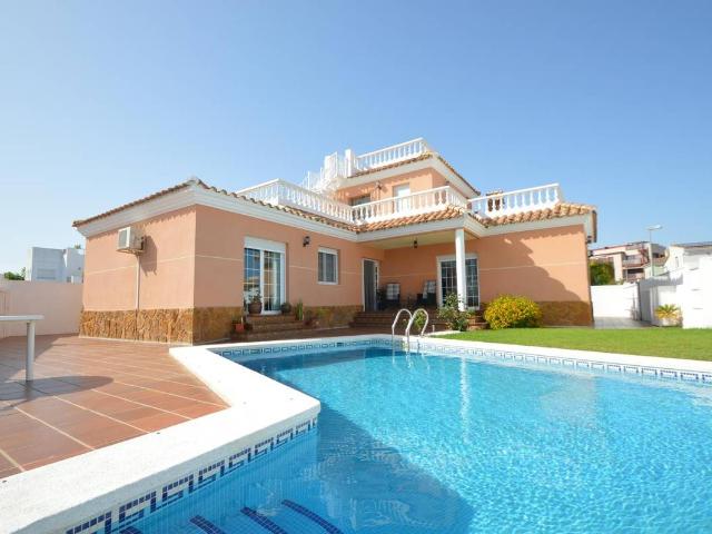 Casa chalet en Venta en Boverals Saldonar
