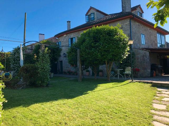 Casa adosada en Venta en Brión