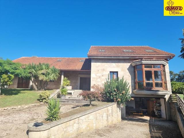 Casa chalet en Venta en Brión