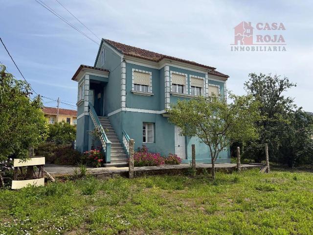Casa chalet en Venta en Bueu