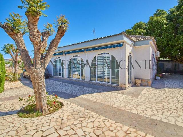 Casa chalet en Venta en Busot
