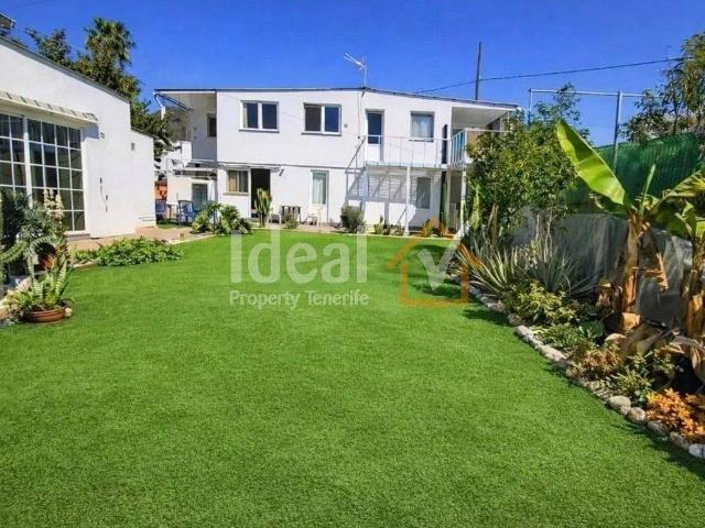 Casa chalet en Venta en Buzanada