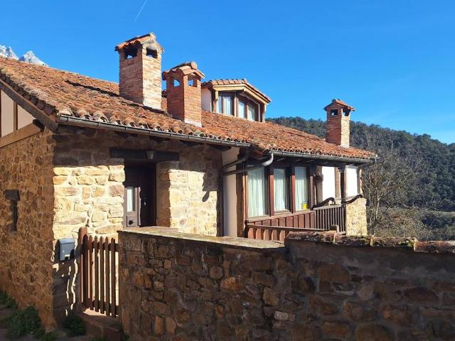 Casa chalet en Venta en Camaleño