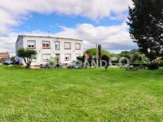 Casa chalet en Venta en Cambre