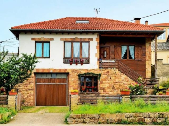 Casa chalet en Venta en Campoo de Enmedio