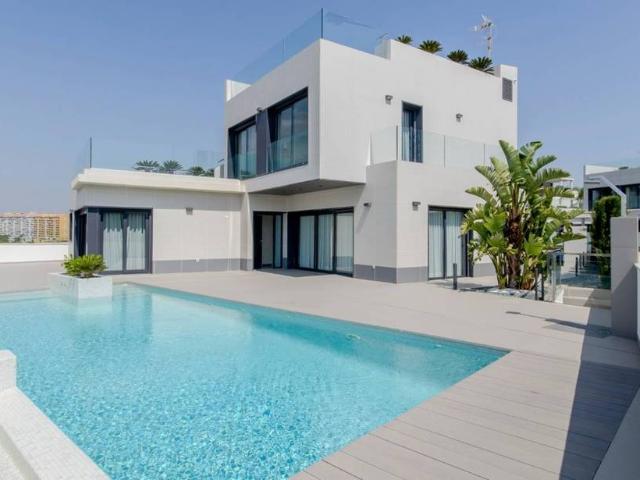 Casa chalet en Venta en Campoamor