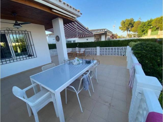 Casa chalet en Venta en Campoamor