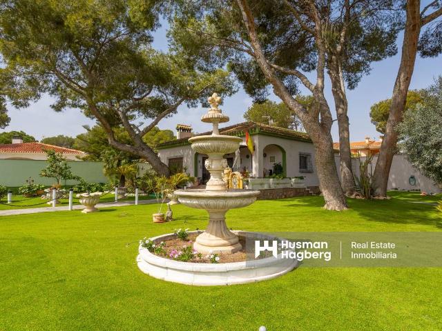 Casa chalet en Venta en Campoamor