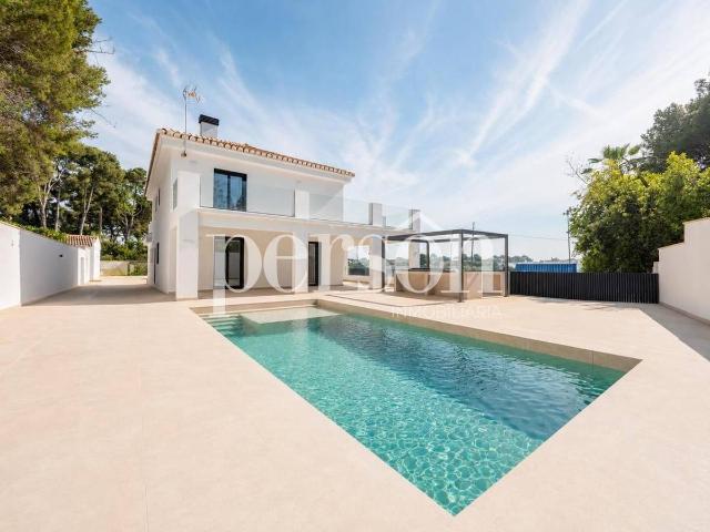Casa chalet en Venta en Campolivar