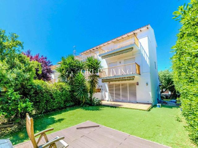 Casa chalet en Venta en Can Girona Terramar Vinyet