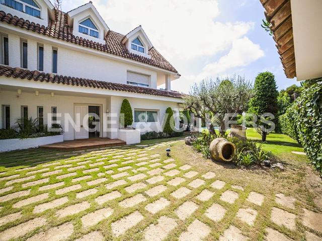 Casa chalet en Venta en Can Girona Terramar Vinyet