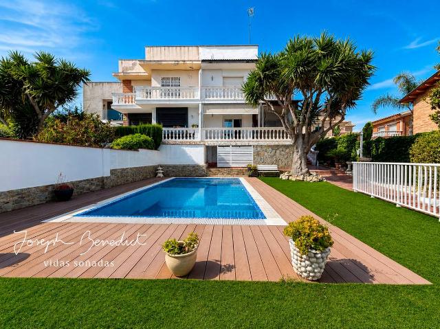 Casa chalet en Venta en Can Roca