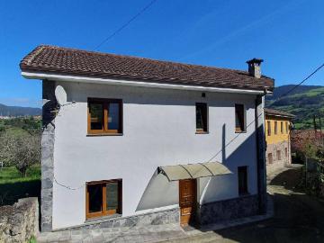 Casa chalet en Venta en Candamo