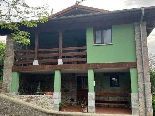 Casa chalet en Venta en Cangas de Onís
